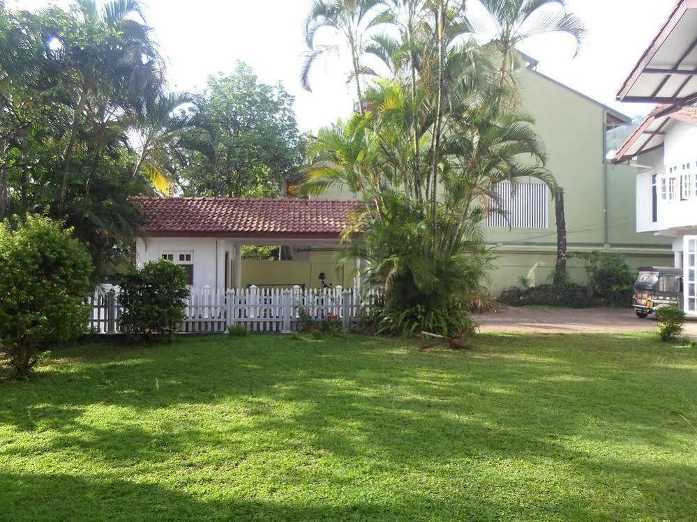 Kandy Green View Bungalow 外观 照片