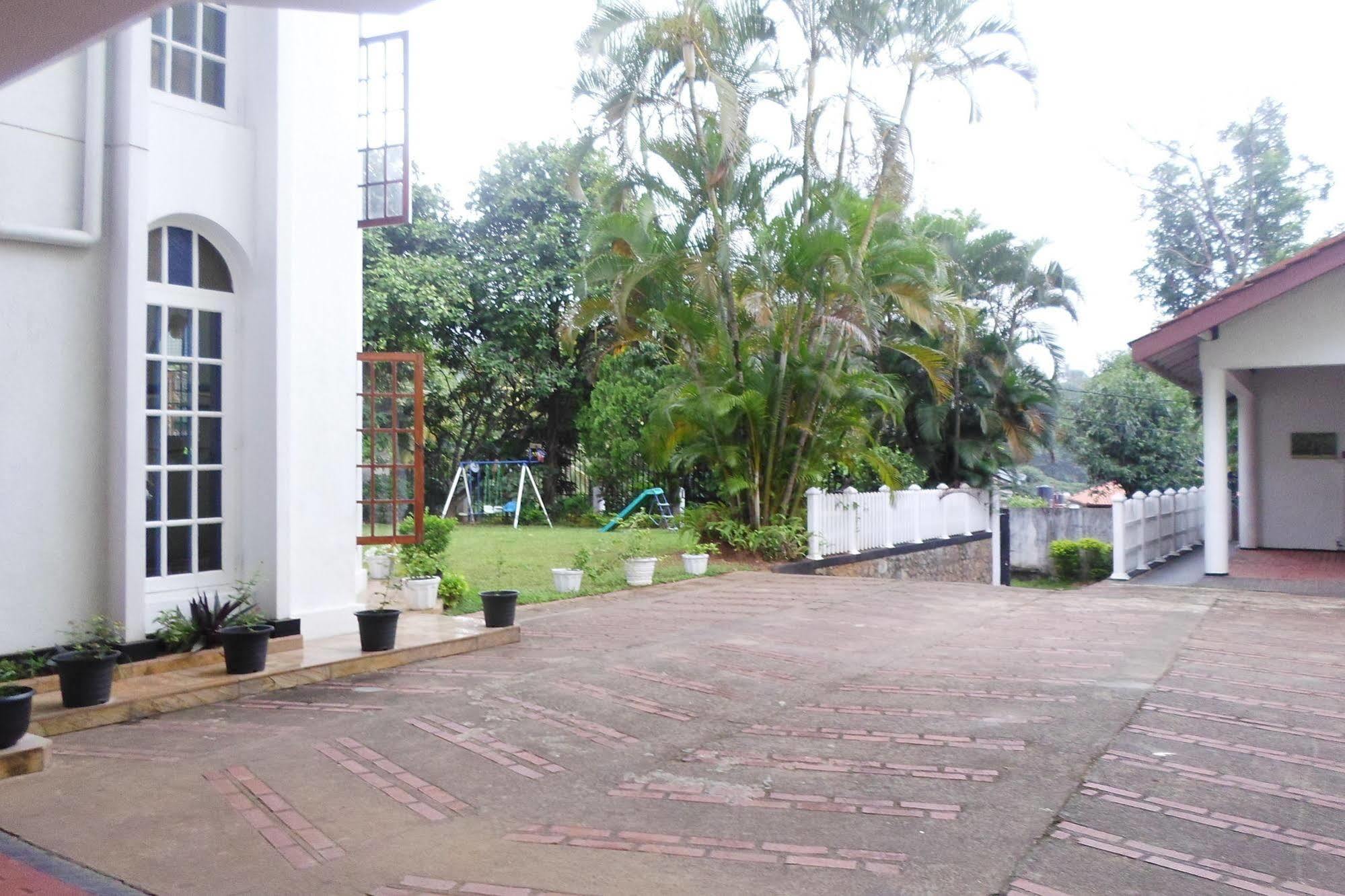 Kandy Green View Bungalow 外观 照片