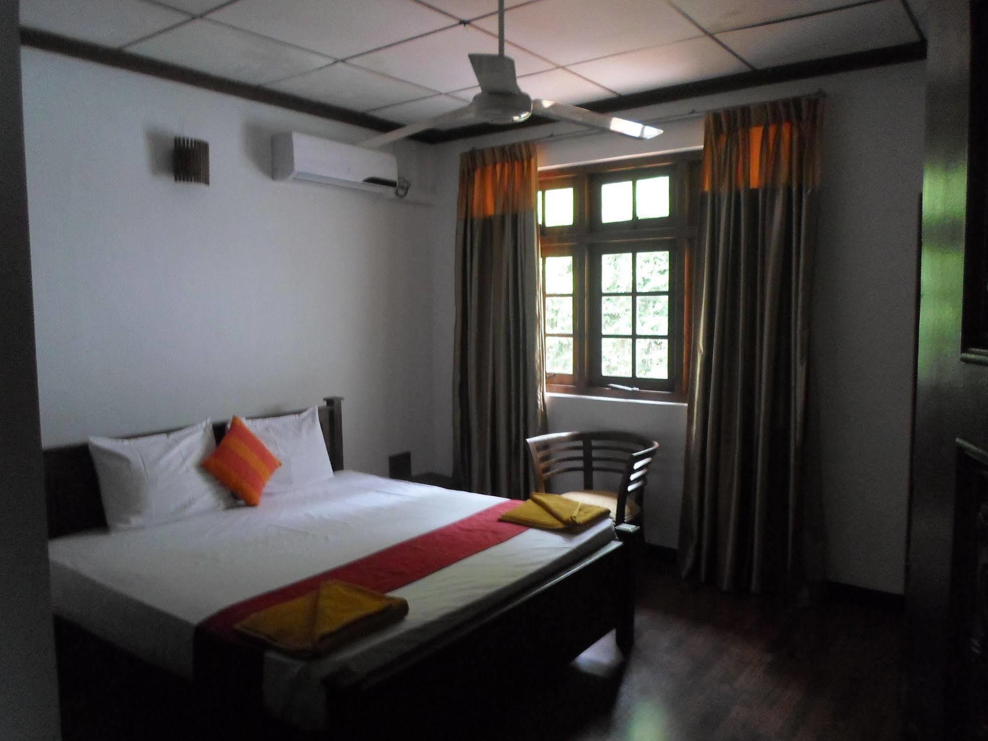 Kandy Green View Bungalow 外观 照片